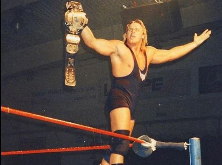 A Moment in Time: The Night Owen Hart “Won” the WWF Title | Ring the Damn  Bell